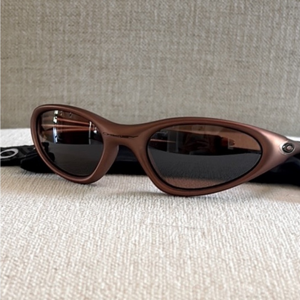 Oakley Sunglasses With Bag. Copper. Excellent Condition. Collector’s Item.